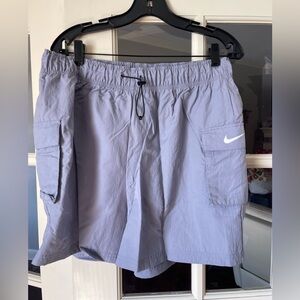 Nike Women’s XL Light Purple Cargo Shorts